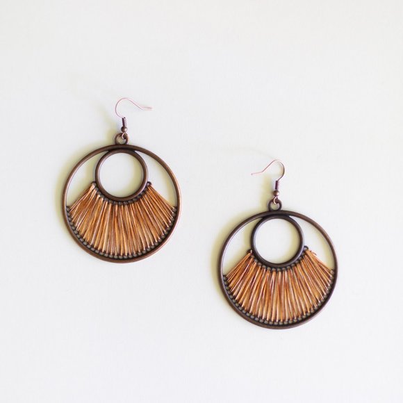 Bohemian Round Threaded Large Earrings - Picture 8 of 10